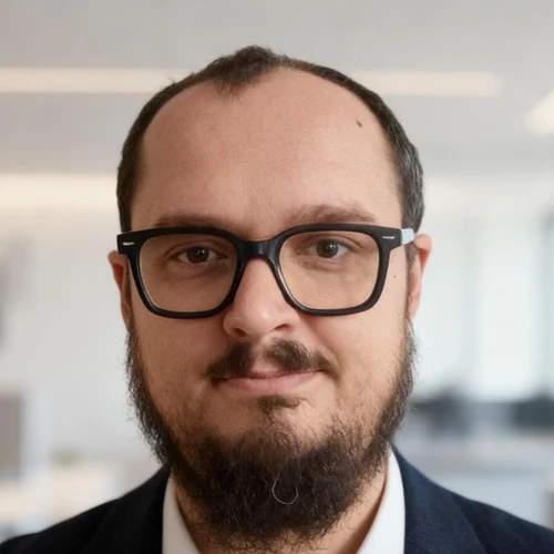 Víctor Alonso, Ingeniero Informático y Fundador